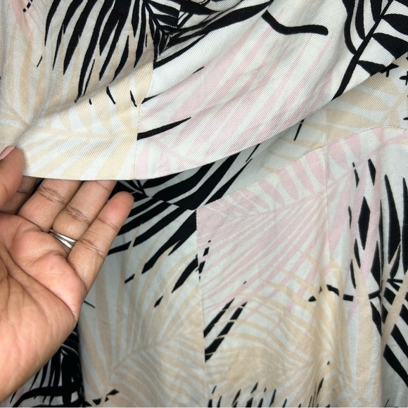Mink Pink Peach, Pink, Black Palm Print Off Shoulder the Isla Romper - Size M - Picture 5 of 7